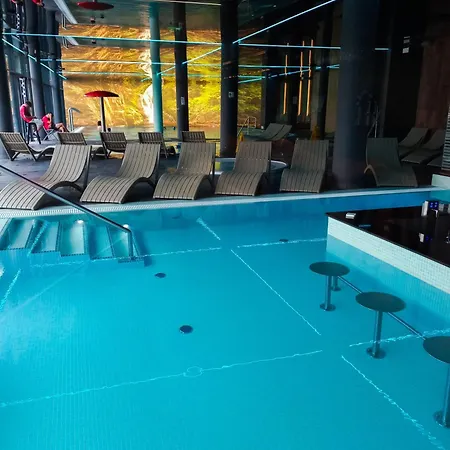 Komfortowy Z Widokiem Na Góry Z Sauną Oraz Basenem Złoty Horyzont Apartamento *